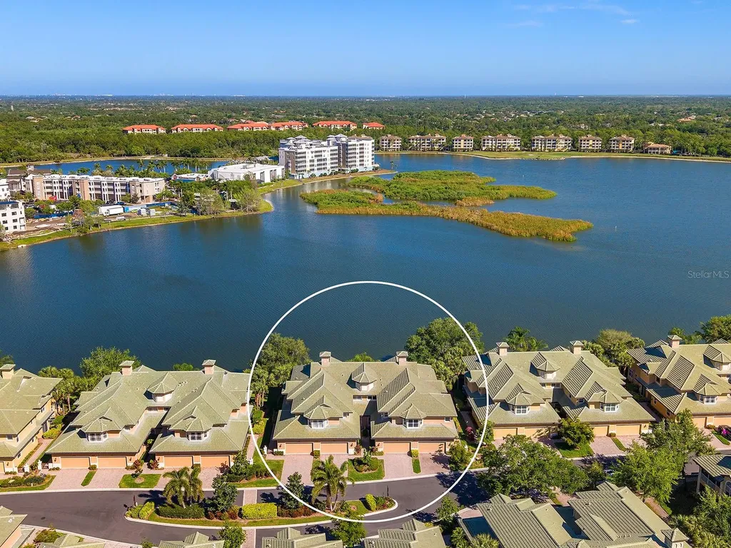 6427 Moorings Point Circle Lakewood Ranch FL 34202
