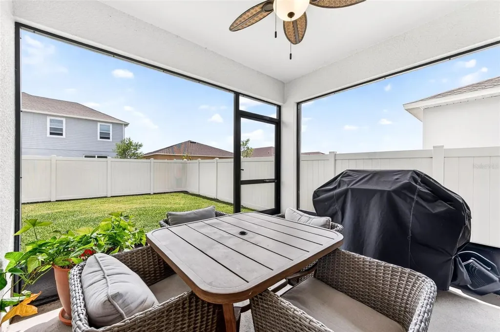 2530 Roygaris Street NW Palm Bay FL 32907