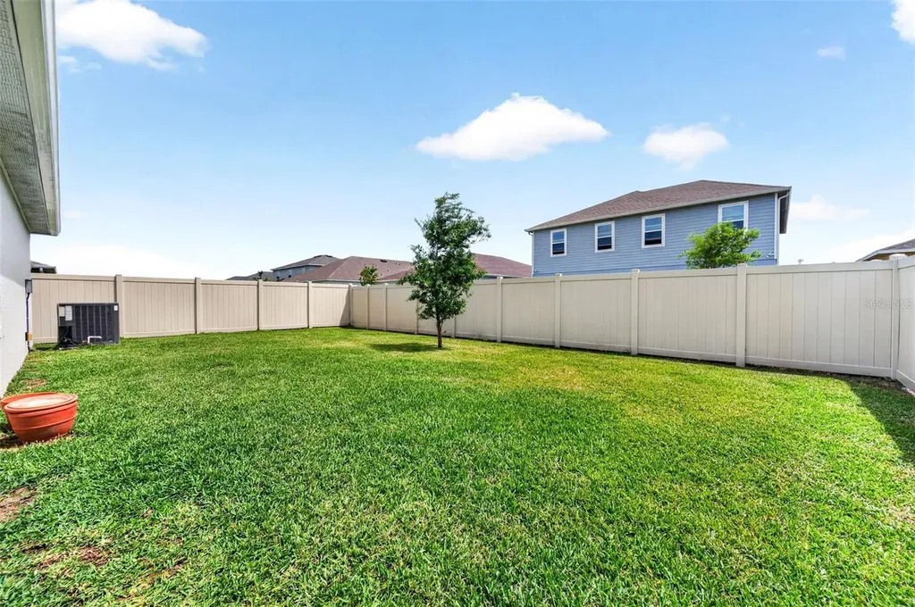 2530 Roygaris Street NW Palm Bay FL 32907