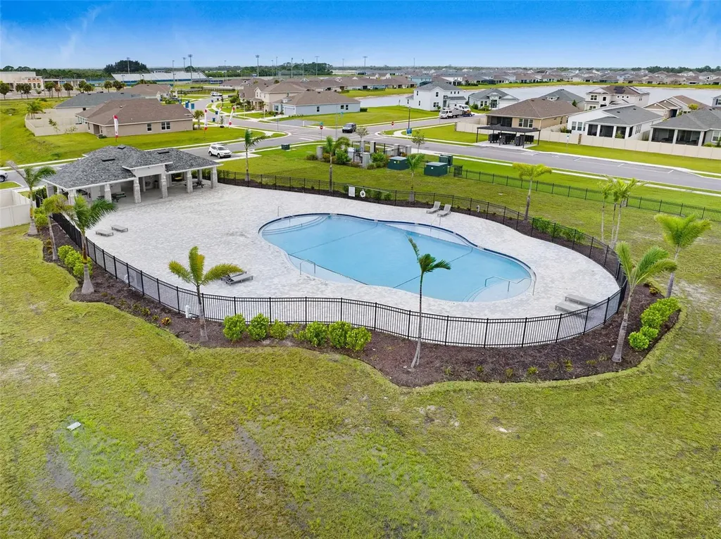 2530 Roygaris Street NW Palm Bay FL 32907
