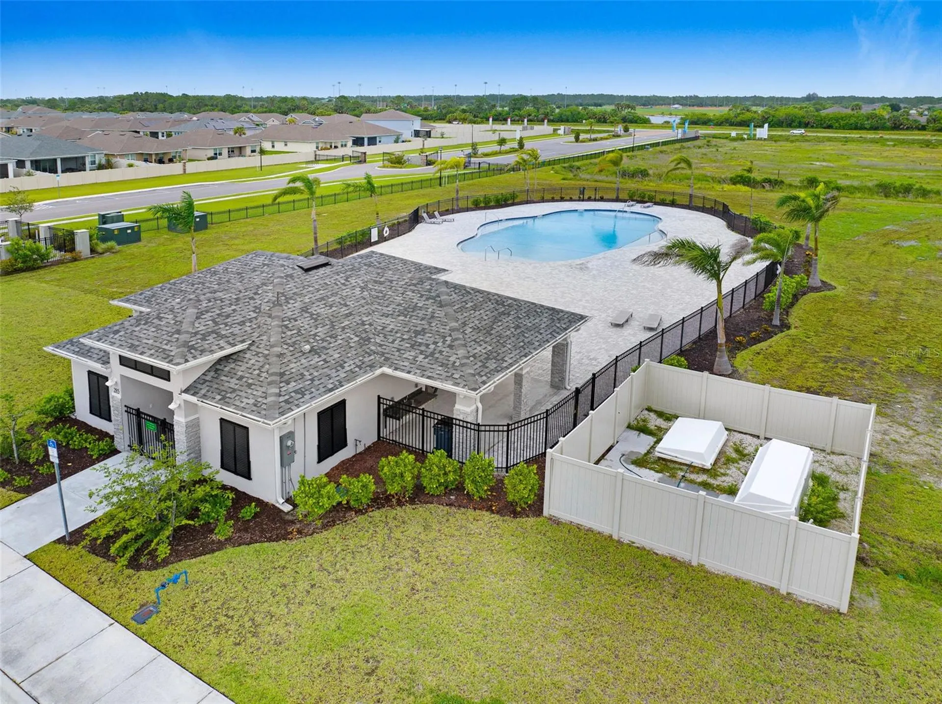 2530 Roygaris Street NW Palm Bay FL 32907