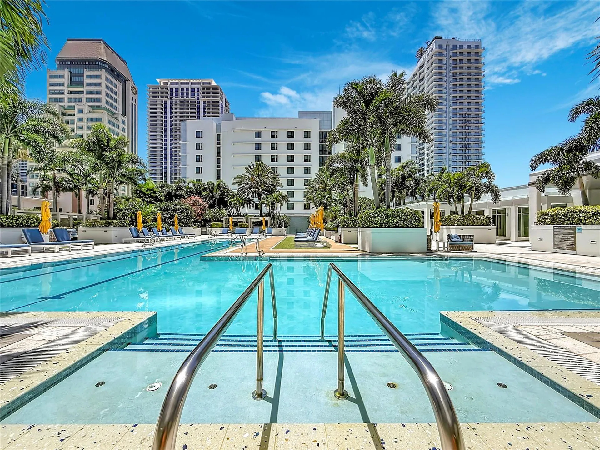 100 1st Avenue N St Petersburg FL 33701