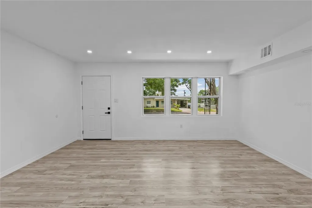 1435 Eden Drive Apopka FL 32703