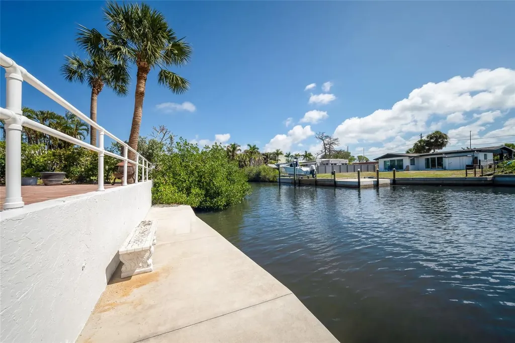 1711 Riverside Drive Englewood FL 34223