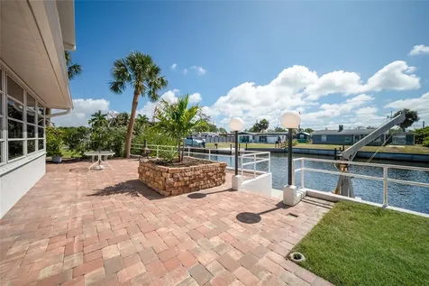 1711 Riverside Drive Englewood FL 34223
