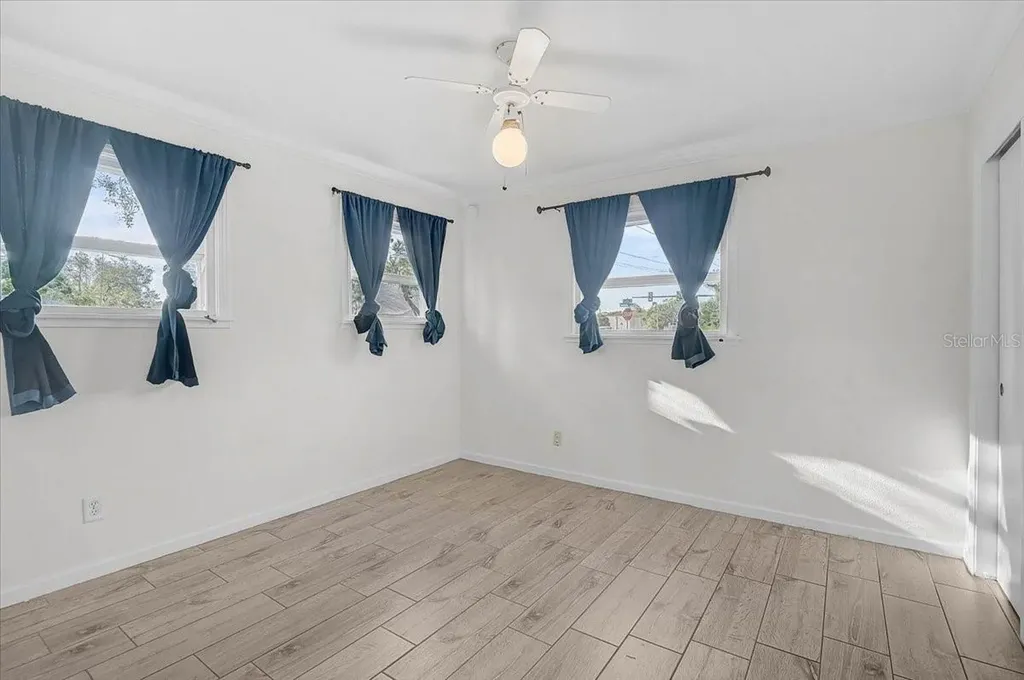 345 S Tuttle Avenue Sarasota FL 34237