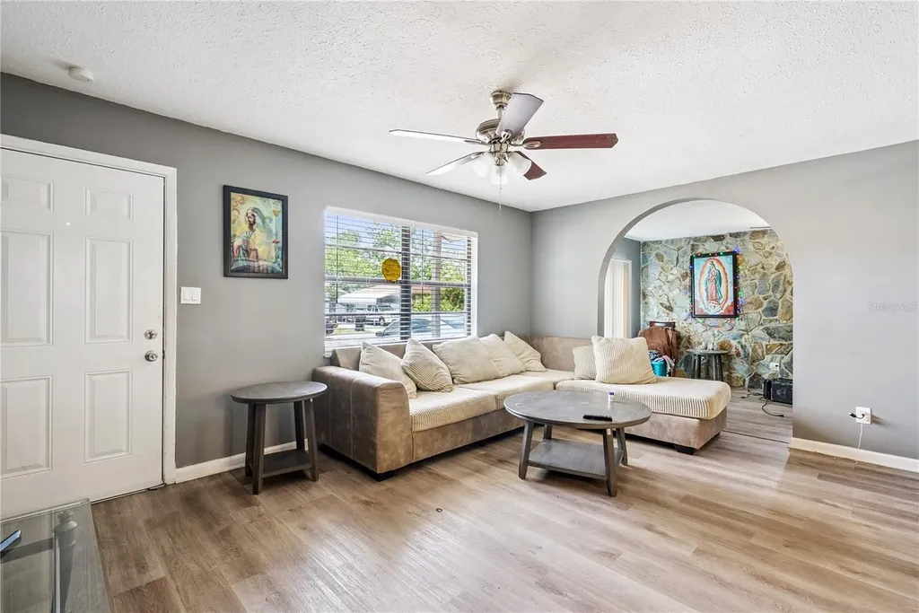 1691 Lucy Terry Avenue Apopka FL 32703