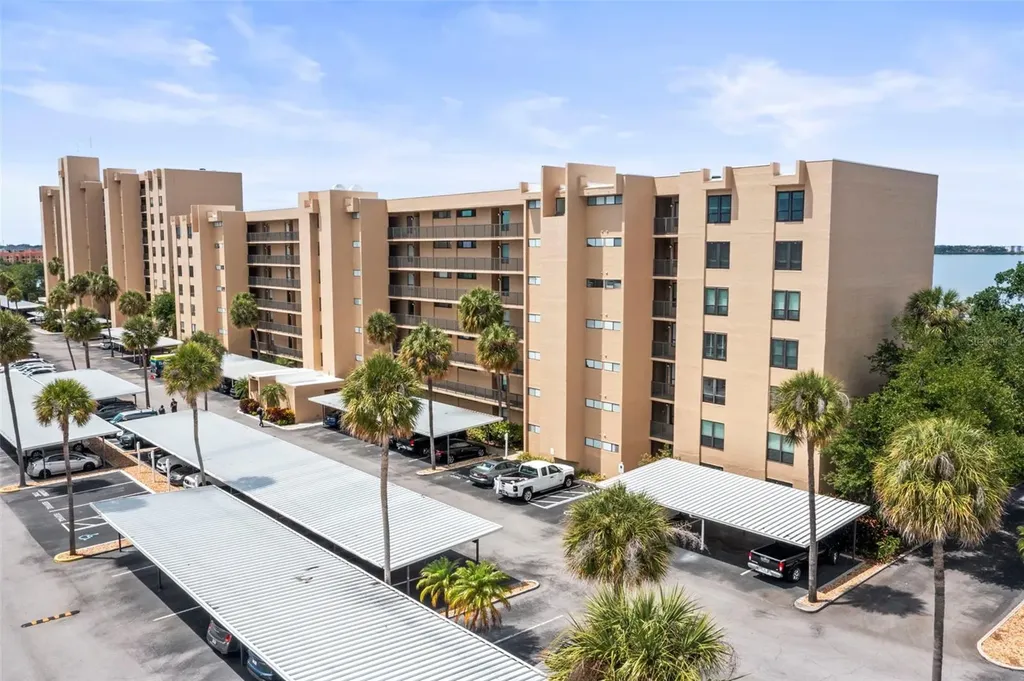 2617 Cove Cay Drive Clearwater FL 33760
