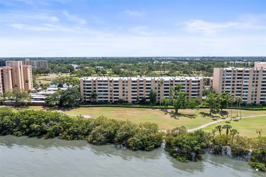 2617 Cove Cay Drive Clearwater FL 33760