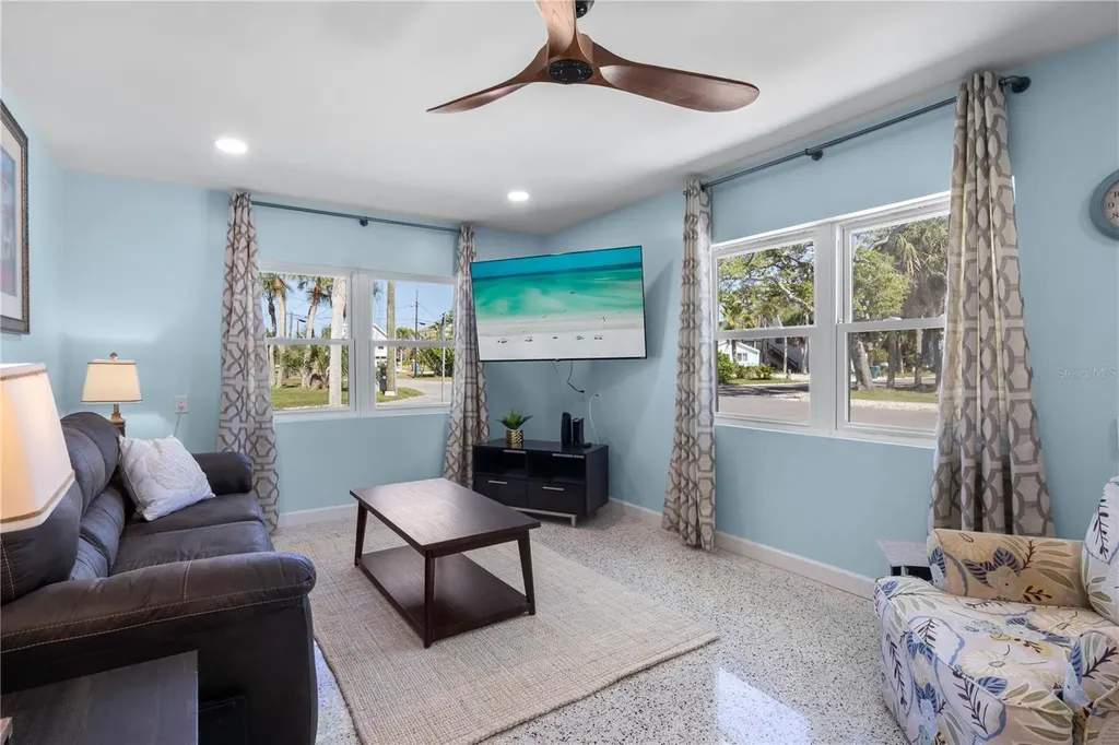 204 29th Street Holmes Beach FL 34217