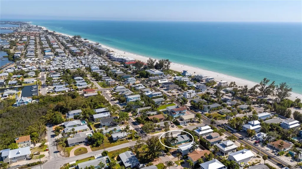 204 29th Street Holmes Beach FL 34217