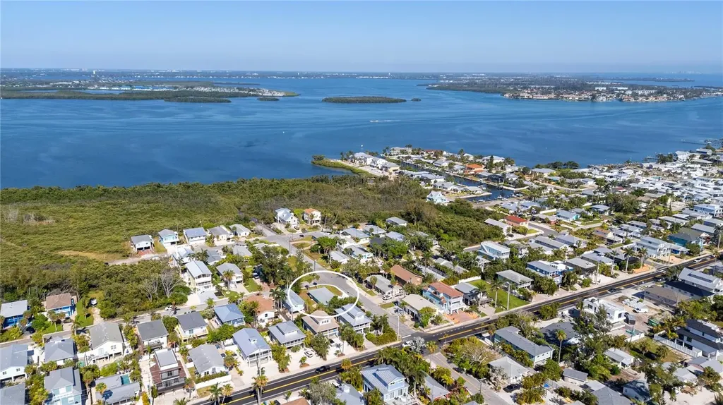 204 29th Street Holmes Beach FL 34217
