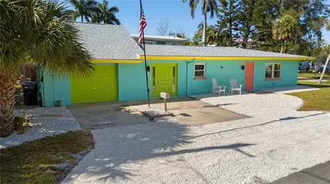 204 29th Street Holmes Beach FL 34217