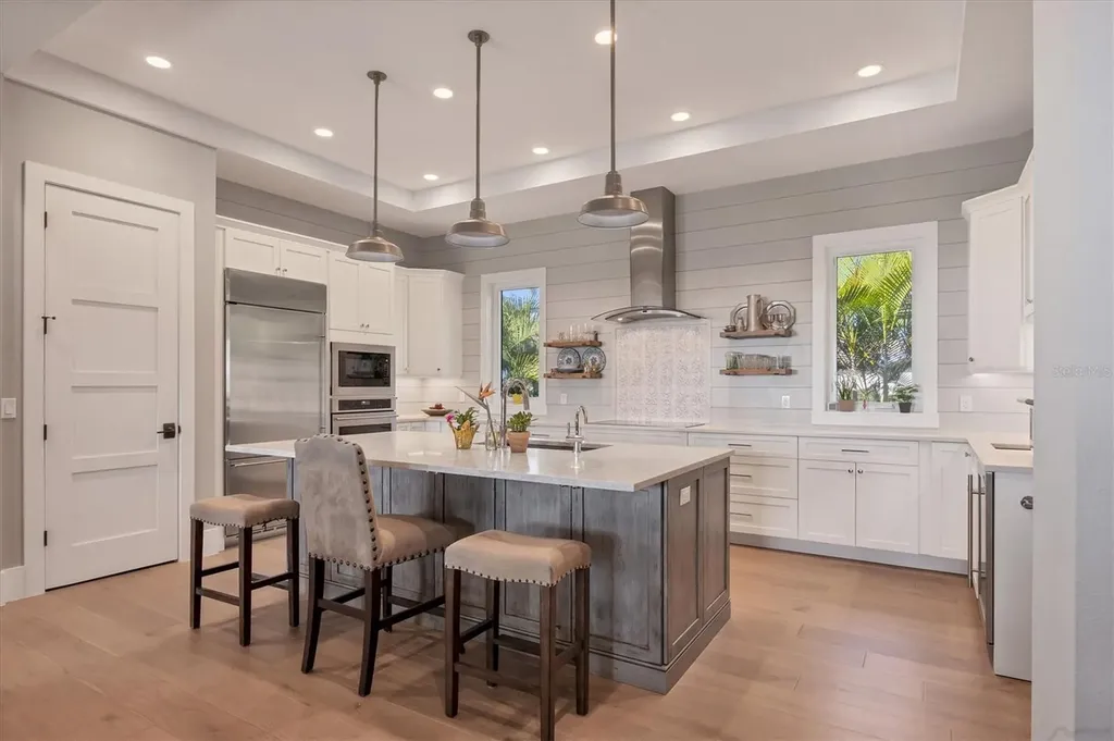 7927 Longbay Boulevard Sarasota FL 34243
