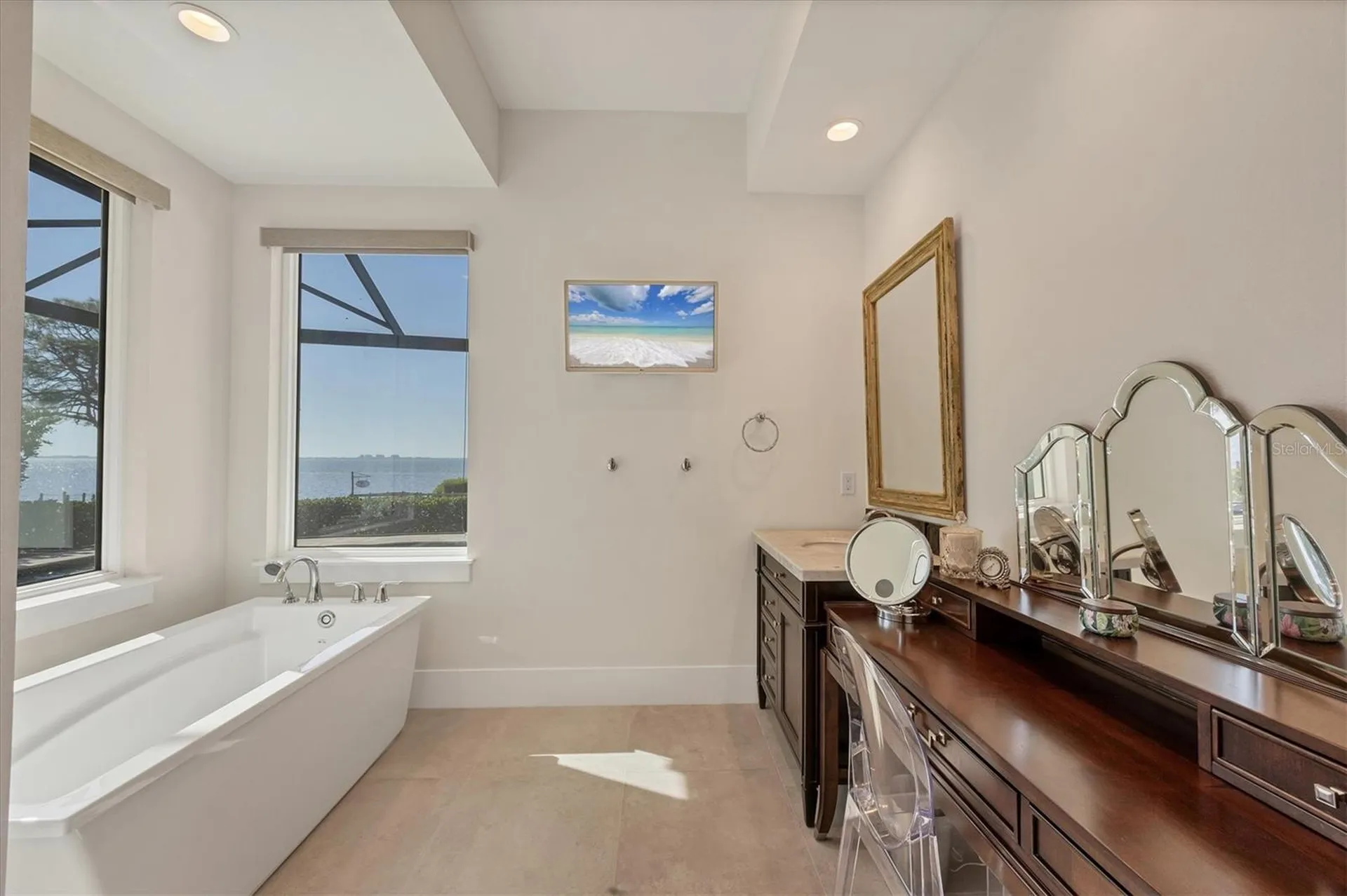7927 Longbay Boulevard Sarasota FL 34243