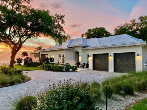 7927 Longbay Boulevard Sarasota FL 34243