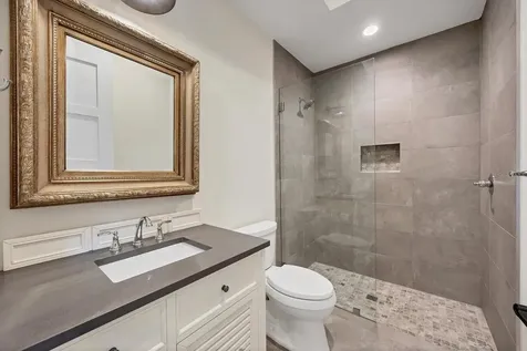 7927 Longbay Boulevard Sarasota FL 34243