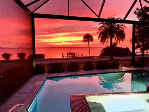 7927 Longbay Boulevard Sarasota FL 34243