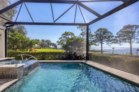 7927 Longbay Boulevard Sarasota FL 34243