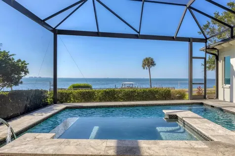 7927 Longbay Boulevard Sarasota FL 34243
