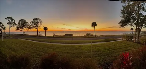 7927 Longbay Boulevard Sarasota FL 34243