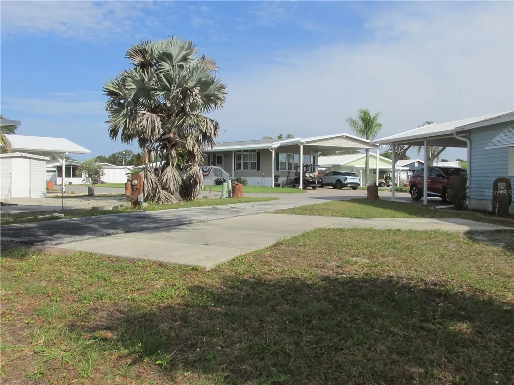 15 Red Quill Circle Lake Wales FL 33898