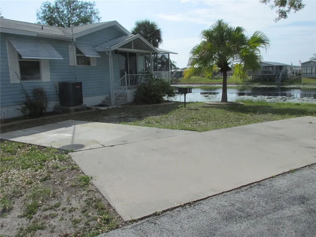 15 Red Quill Circle Lake Wales FL 33898