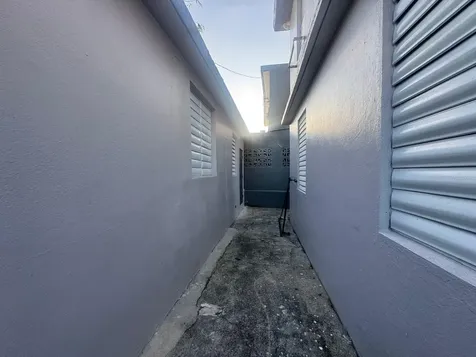 434 Calle Antartica San Juan PR 00920