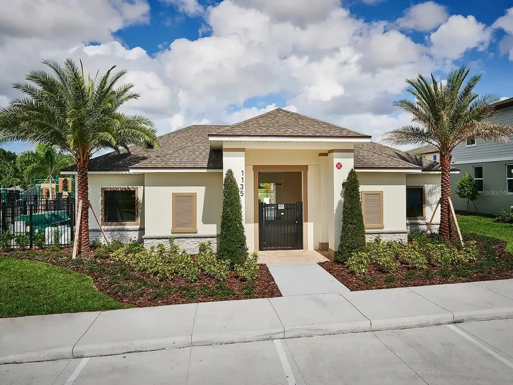 911 Robin Holly Ocoee FL 34761