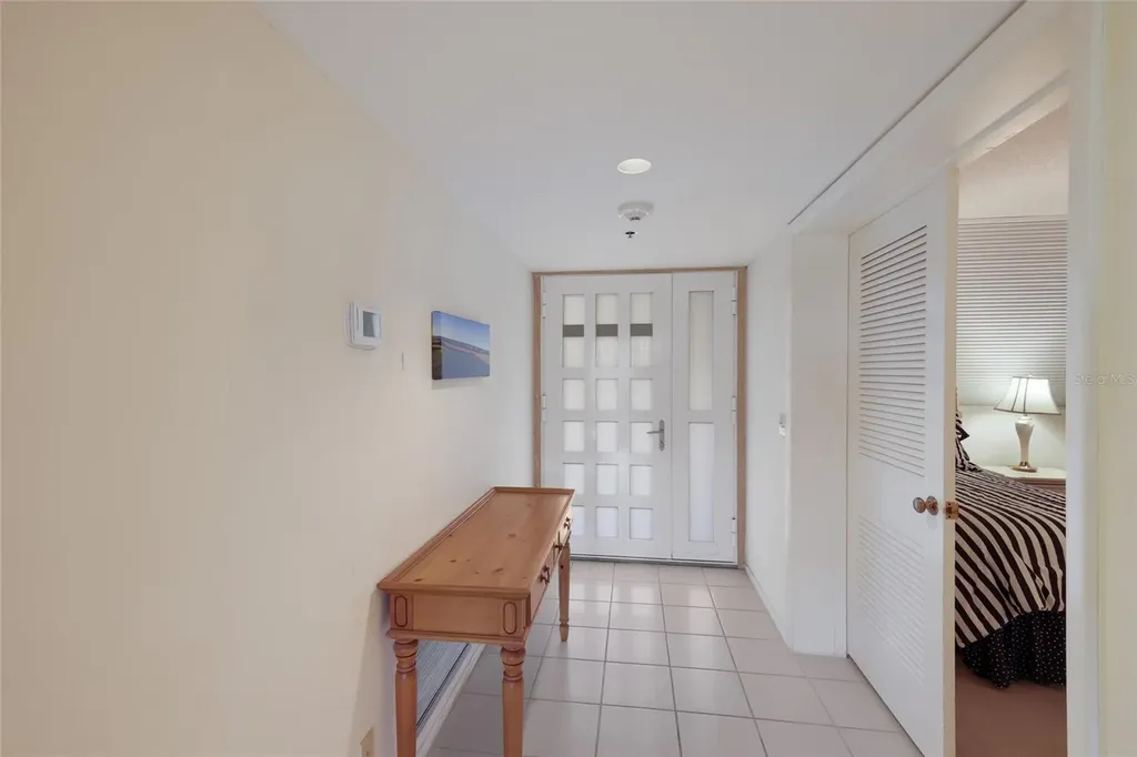 1095 Gulf Of Mexico Drive Longboat Key FL 34228