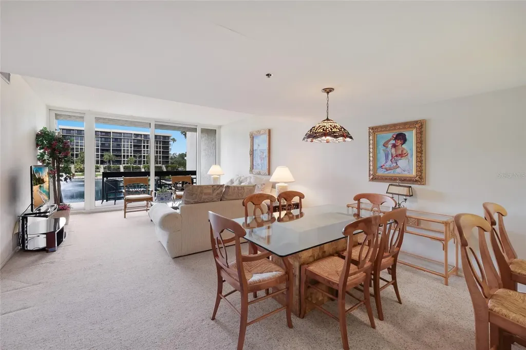 1095 Gulf Of Mexico Drive Longboat Key FL 34228