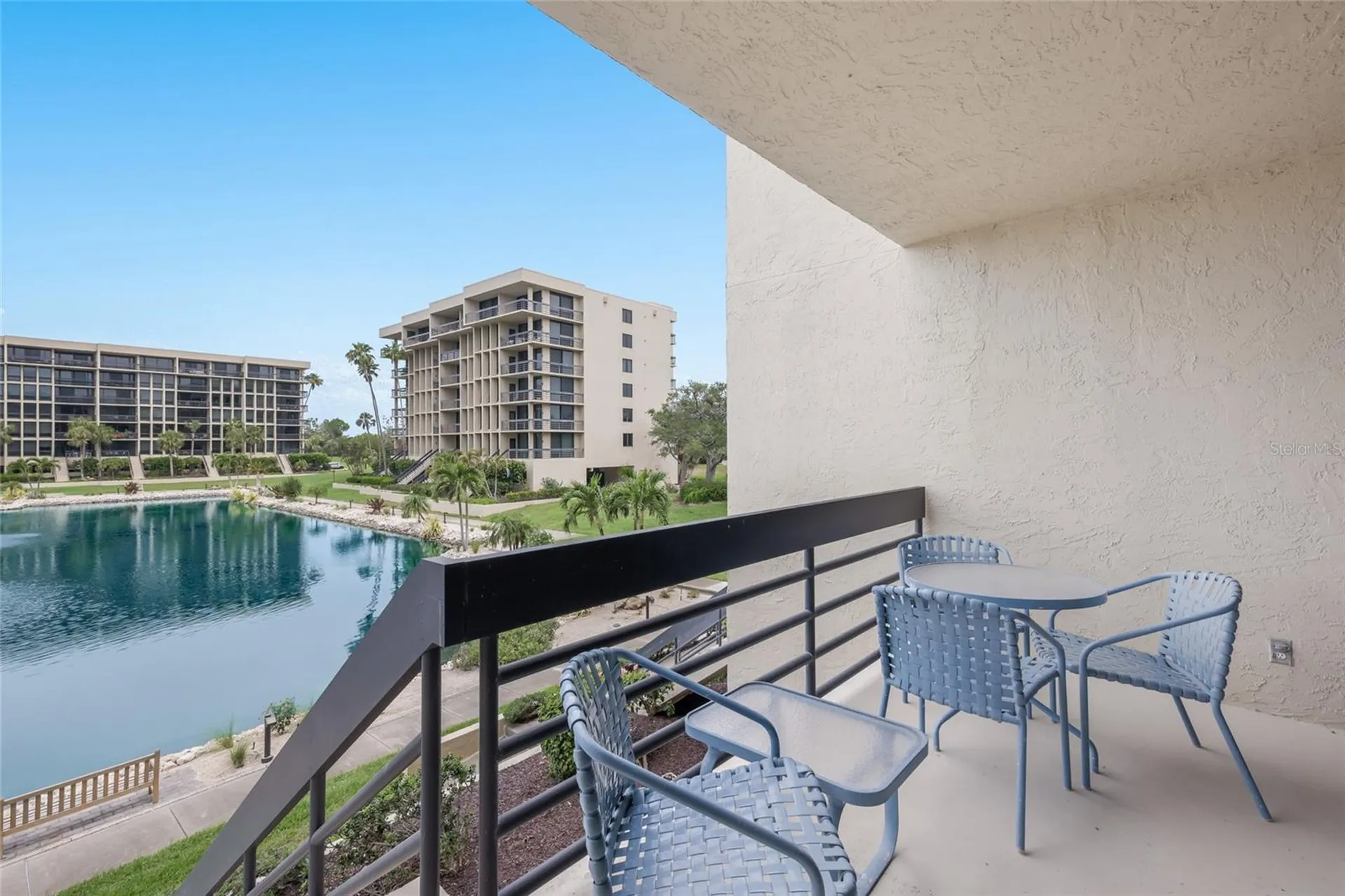1095 Gulf Of Mexico Drive Longboat Key FL 34228