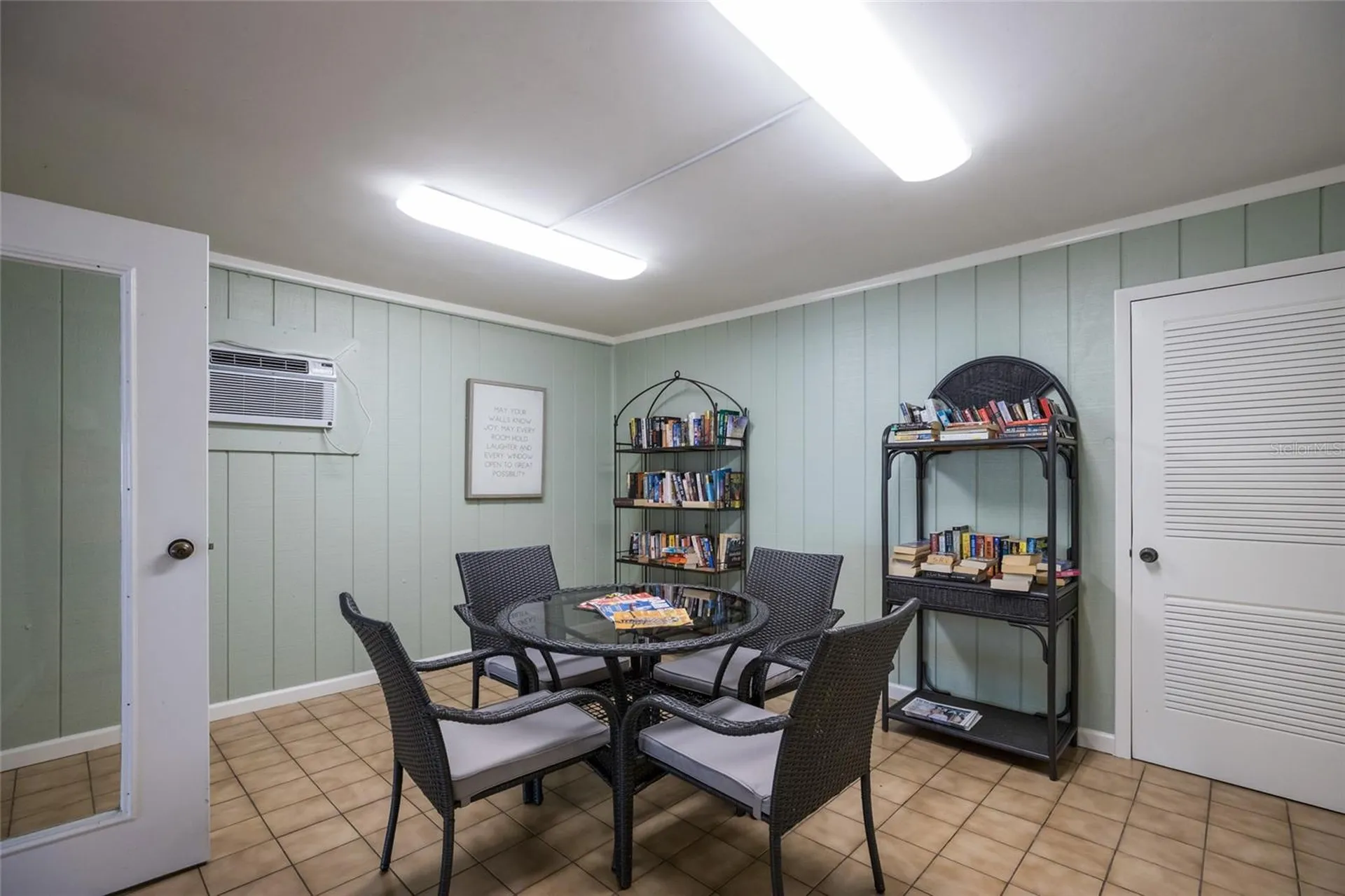 1095 Gulf Of Mexico Drive Longboat Key FL 34228