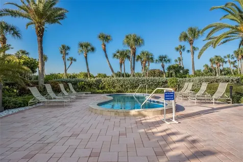 1095 Gulf Of Mexico Drive Longboat Key FL 34228