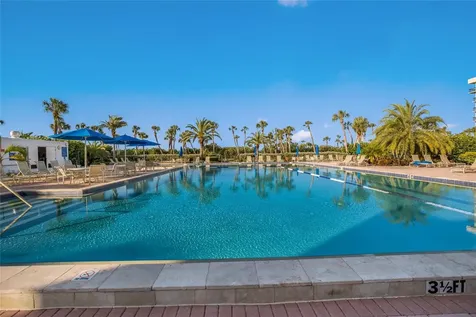 1095 Gulf Of Mexico Drive Longboat Key FL 34228