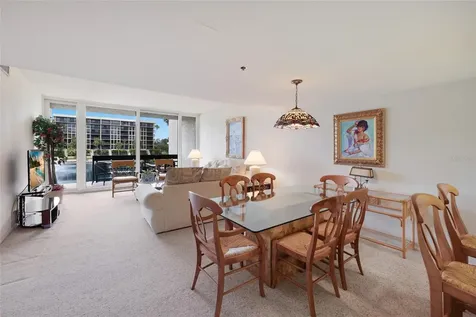 1095 Gulf Of Mexico Drive Longboat Key FL 34228
