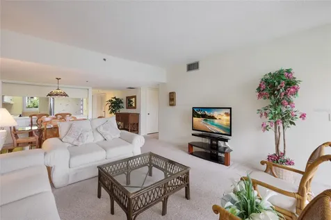 1095 Gulf Of Mexico Drive Longboat Key FL 34228