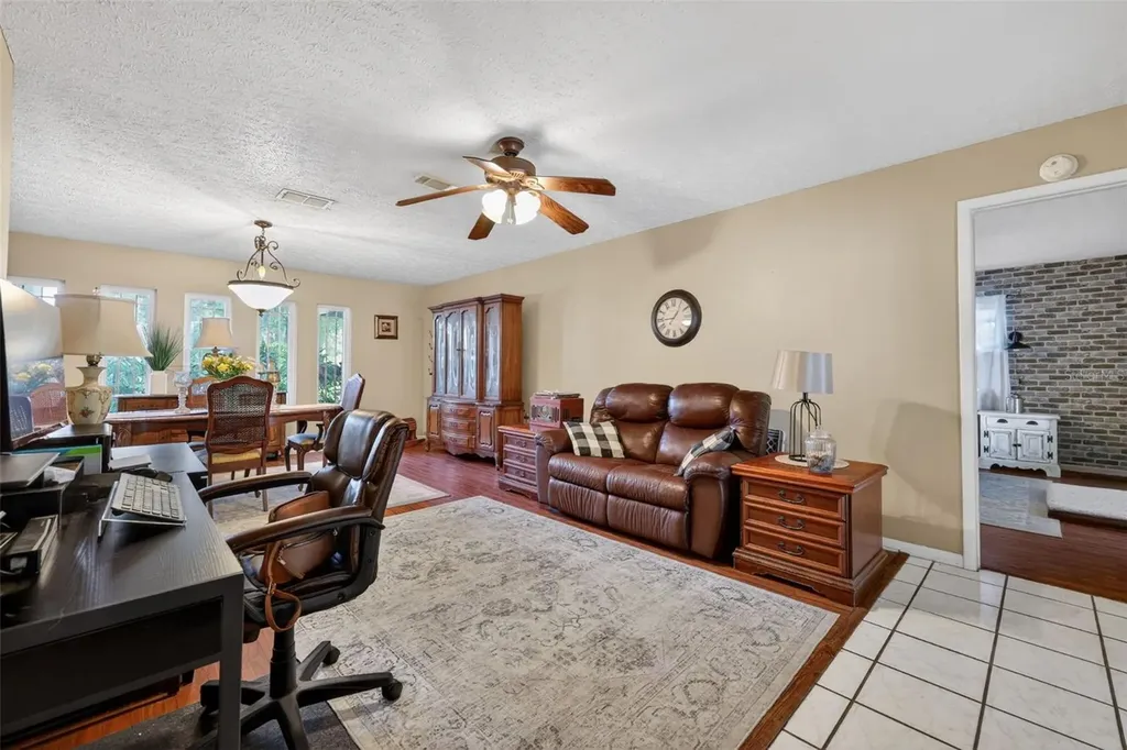 2713 Willow Oaks Drive Valrico FL 33594