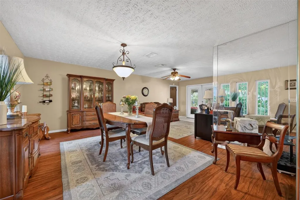 2713 Willow Oaks Drive Valrico FL 33594