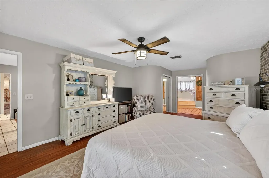 2713 Willow Oaks Drive Valrico FL 33594