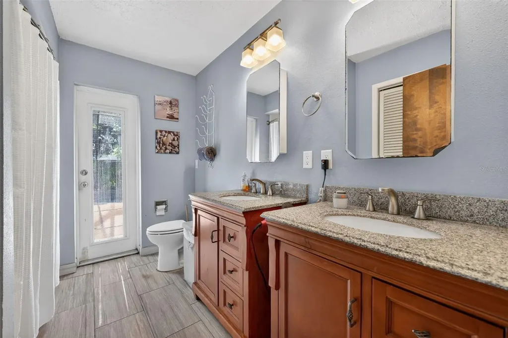2713 Willow Oaks Drive Valrico FL 33594