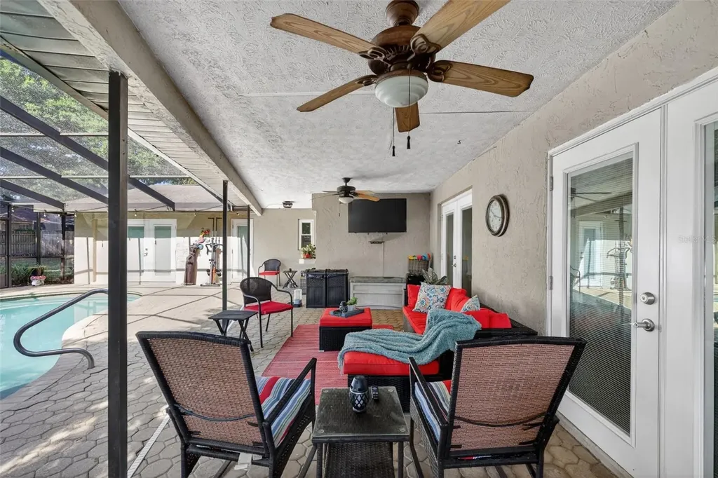 2713 Willow Oaks Drive Valrico FL 33594