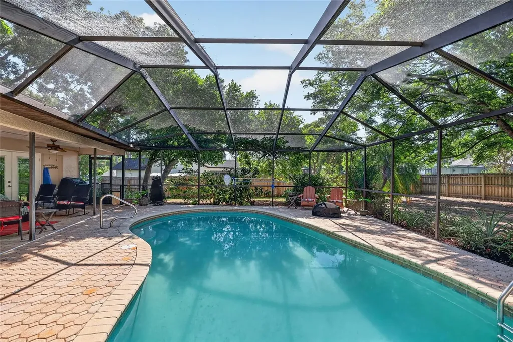 2713 Willow Oaks Drive Valrico FL 33594
