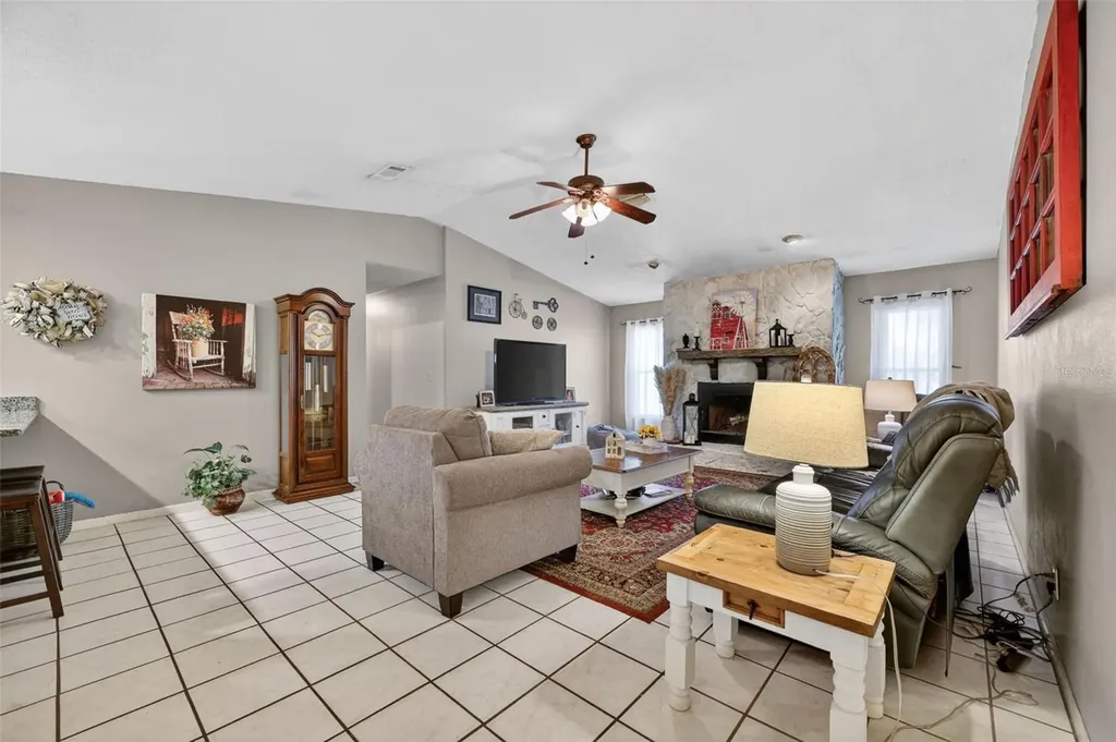 2713 Willow Oaks Drive Valrico FL 33594