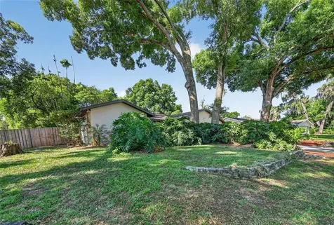 2713 Willow Oaks Drive Valrico FL 33594