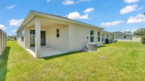 727 Chestnut Lane Auburndale FL 33823