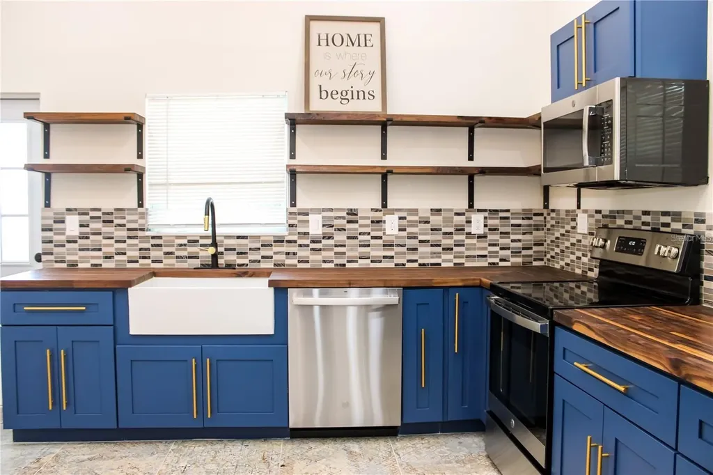 3710 De Soto Boulevard Palm Harbor FL 34683