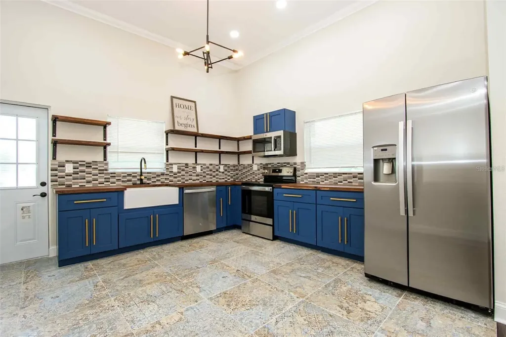 3710 De Soto Boulevard Palm Harbor FL 34683