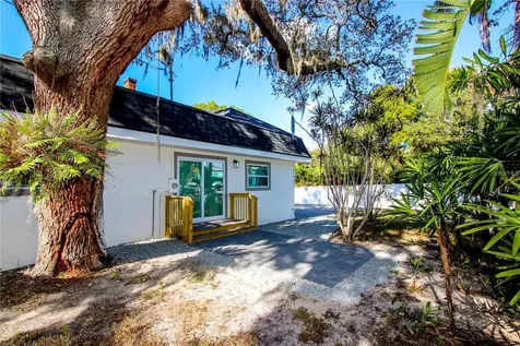 3710 De Soto Boulevard Palm Harbor FL 34683