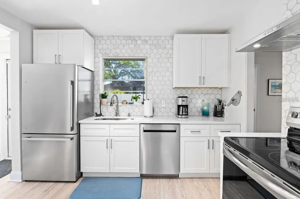 2676 Martin Street Sarasota FL 34237